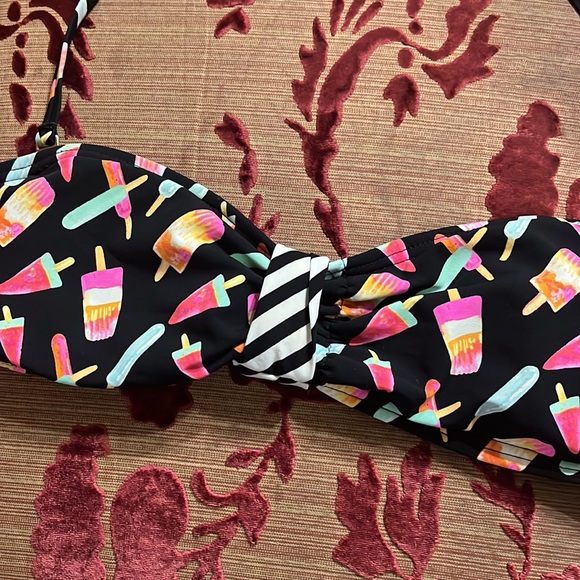 Juicy couture Bathing suit top - Picture 2 of 6